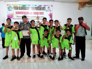 Tim Bola Voli Putra MTs Hidayatul Ummah Balongpanggang, Gresik