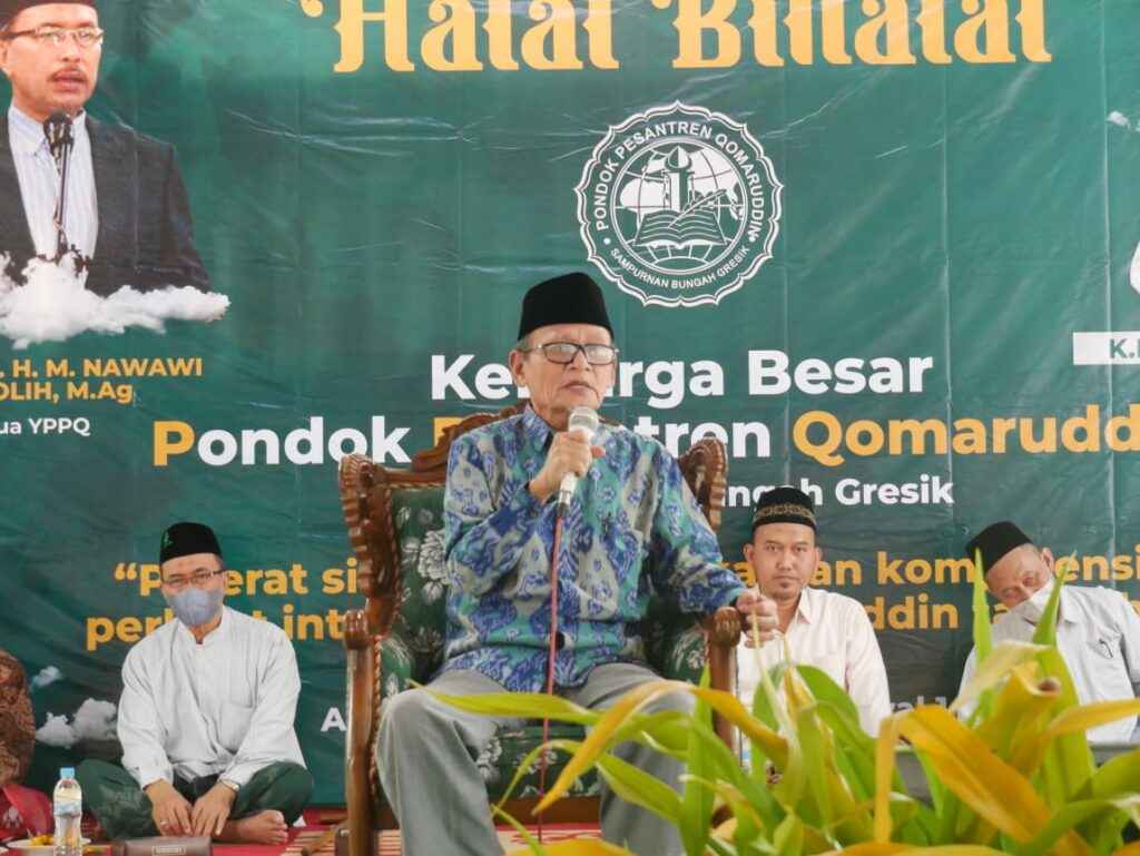 Hadiri Halal Bihalal di Pondok Qomaruddin Gresik, Begini Nasehat KH Zawawi Imron