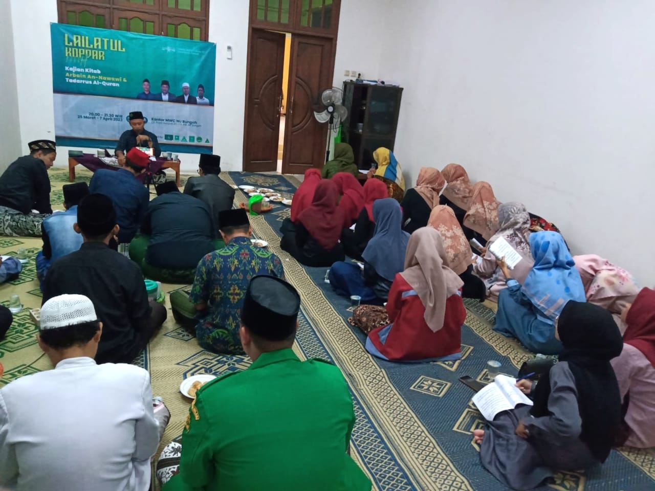 Pertemuan Keenam Lailatul Kopdar MWCNU Bungah, Jumat (31/3/2023) malam, di Kantor MWCNU Bungah. Foto : LTN MWCNU Bungah/NUGres