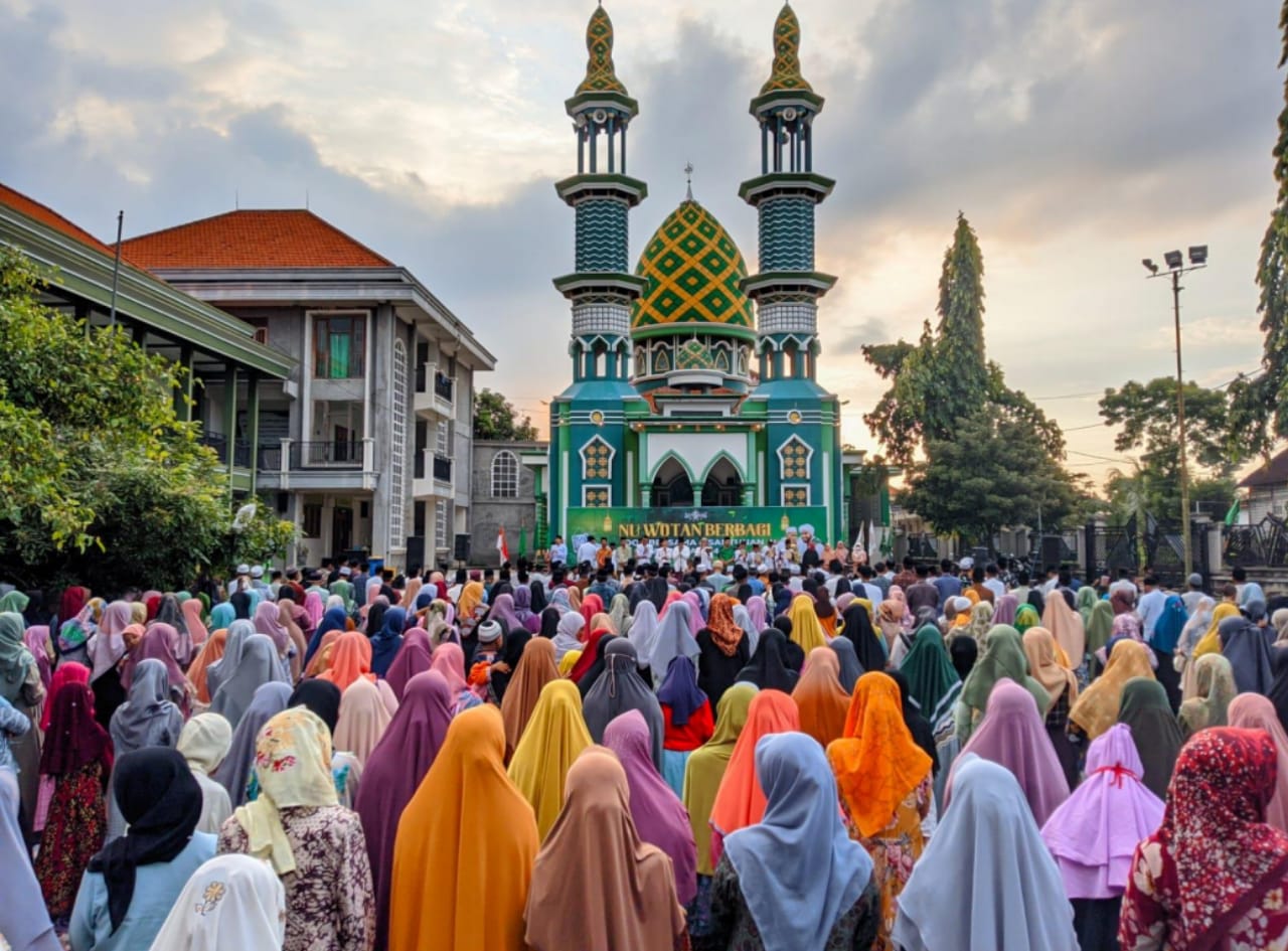 Ranting NU Wotan Berbagi, Salurkan Santunan hingga Buka Bersama Ribuan Warga Desa