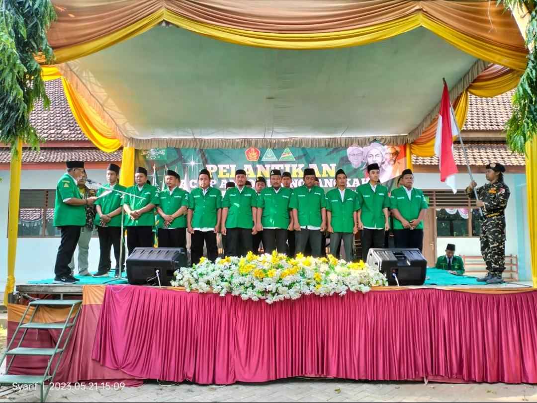 Kepengurusan Pimpinan Anak Cabang Gerakan Pemuda Ansor Ujungpangkah Dilantik dan Dikukuhkan pada Ahad (21/5/2023), di Pondok Pesantren Mambaul Ihsan, Banyuurip Ujungpangkah Gresik. Foto: Dokumentasi PAC GP Ansor Ujungpangkah/NUGres