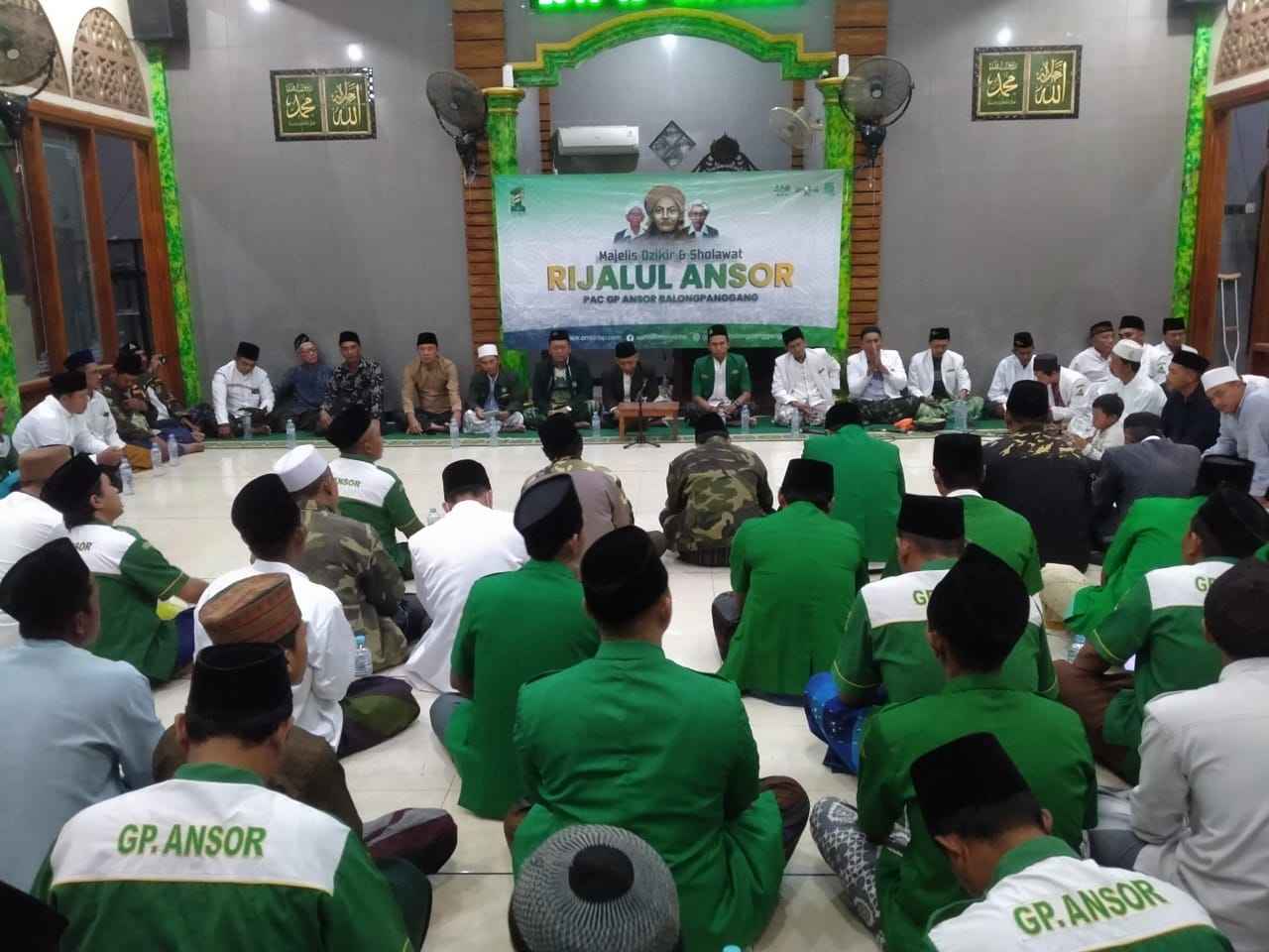 SEMARAK. Suasana yang digelar Pimpinan Anak Cabang Gerakan Pemuda Ansor Balongpanggang Gresik