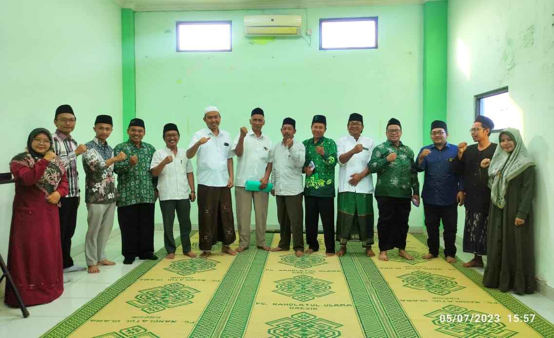 Rapat Koordinasi PCNU Gresik bidang Sumberdaya Manusia, salah satunya membahas tahun ajaran baru 2023/2024. Foto: NUGres