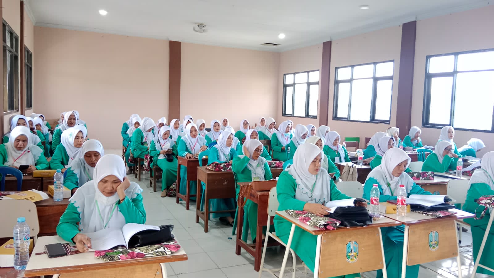Peserta Konferensi Periodik V Pimpinan Anak Cabang Fatayat NU Balongpanggang, Gresik. Foto: dok PAC FATAYAT NU Balongpanggang/NUGres