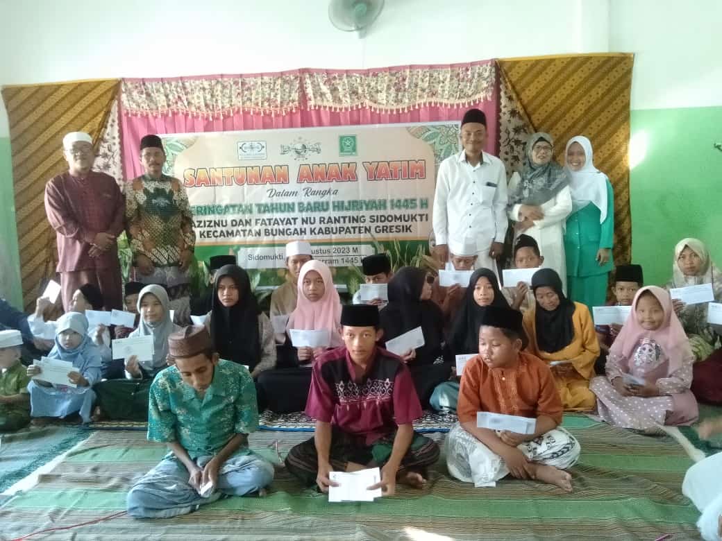 Sebanyak 29 anak yatim mendapatkan santunan dari Lazisnu dan PR Fatayat NU Sidomukti Bungah Gresik. Foto: dok Lazisnu Ranting Sidomukti/NUGres