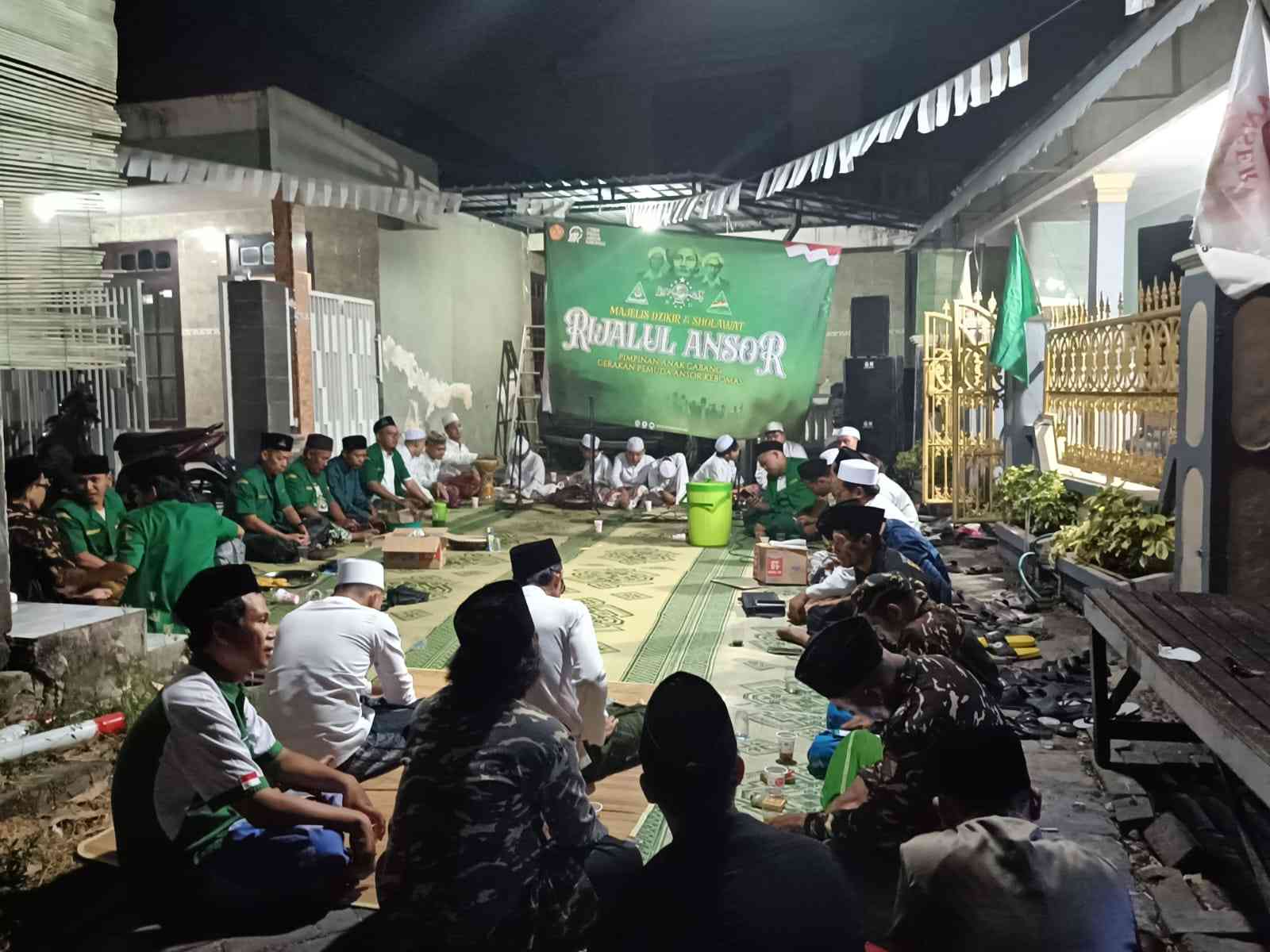 PAC MDS RA Kebomas menggelar kegiatan perdananya, ngaji kitab karya Hadratussyekh KH Hasyim Asy'ari. Foto: dok PAC GP Ansor Kebomas/NUGres