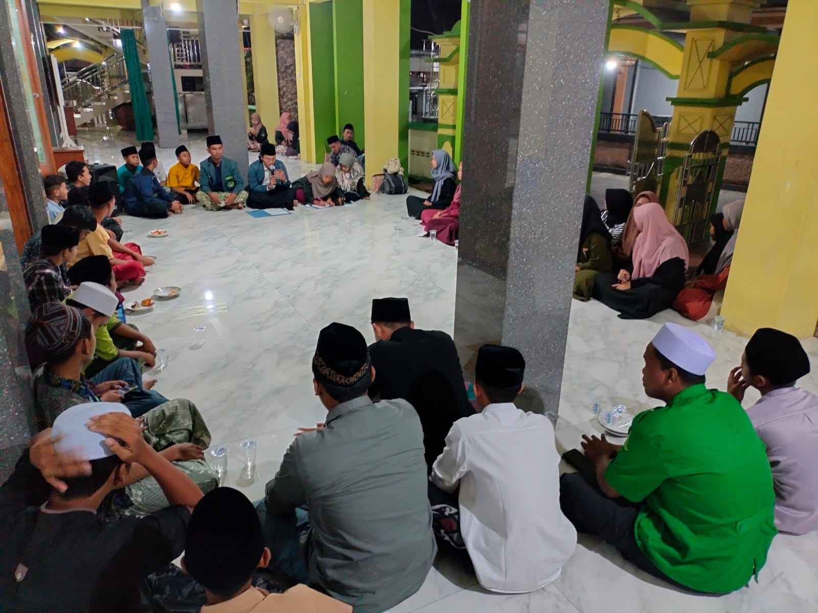 Suasana Turba PAC IPNU IPPNU Cerme sekaligus Rapat Anggota II PR IPNU IPPNU Padeg, Ahad (15/10/2023) di Masjid Jami' Nurul Hidayah. Foto: dok PR IPNU IPPNU Padeg/NUGres