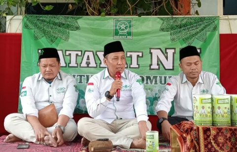 Ketua Lazisnu Cabang Gresik H Muanan, menjelaskan tentang potensi hingga manfaat besar program penggalangan Sedekah Sedino Sewu (S3). Foto: dok Lazisnu MWCNU Kebomas/NUGres