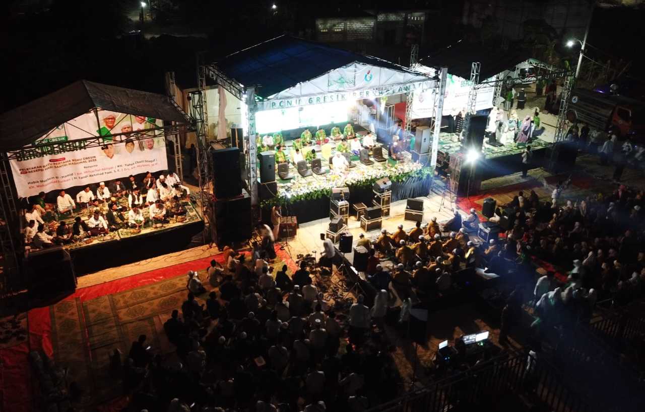 Ilustrasi: PCNU Gresik Bersholawat, Kamis (26/10/2023). Foto: dok PCNU Gresik/NUGres