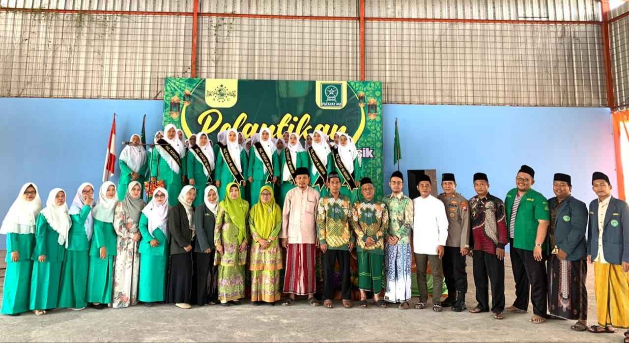 Pimpinan Anak Cabang Fatayat NU Manyar masa khidmat 2023 - 2027 resmi dilantik, Jumat (15/12/2023). Foto: dok Fatayat NU Manyar/NUGres