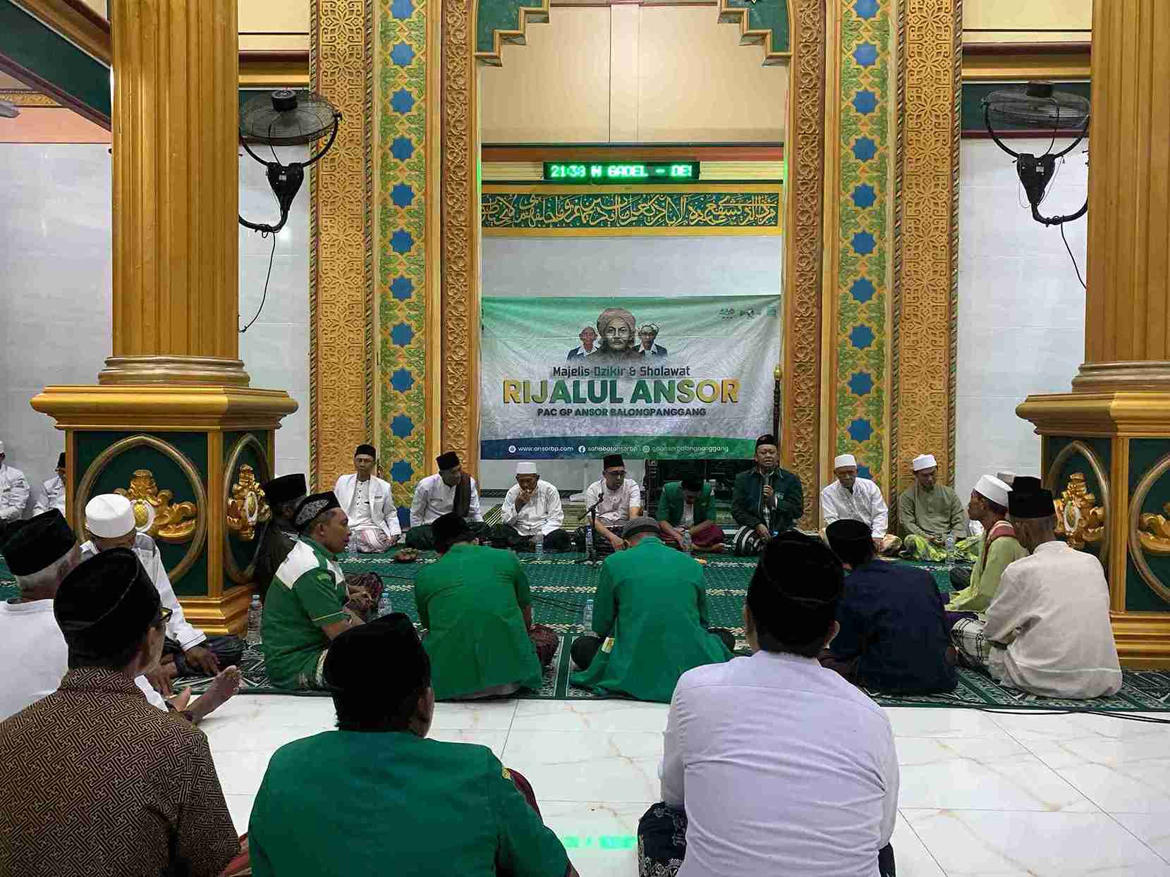 Rutinan Majelis Dzikir dan Sholawat Rijalul Ansor Balongpanggang menggeliatkan kegiatan yang mandek selama satu dekade. Foto: dok GP Ansor Balongpanggang/NUGres