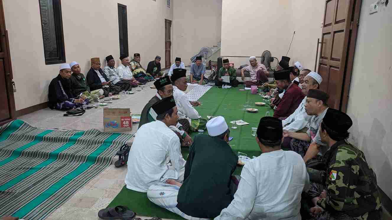 MWCNU Balongpanggang Gresik menggelar musyawarah persiapan Safari Ramadhan 1445 Hijriah, Selasa (27/2/2024) malam. Foto: Samsul/NUGres