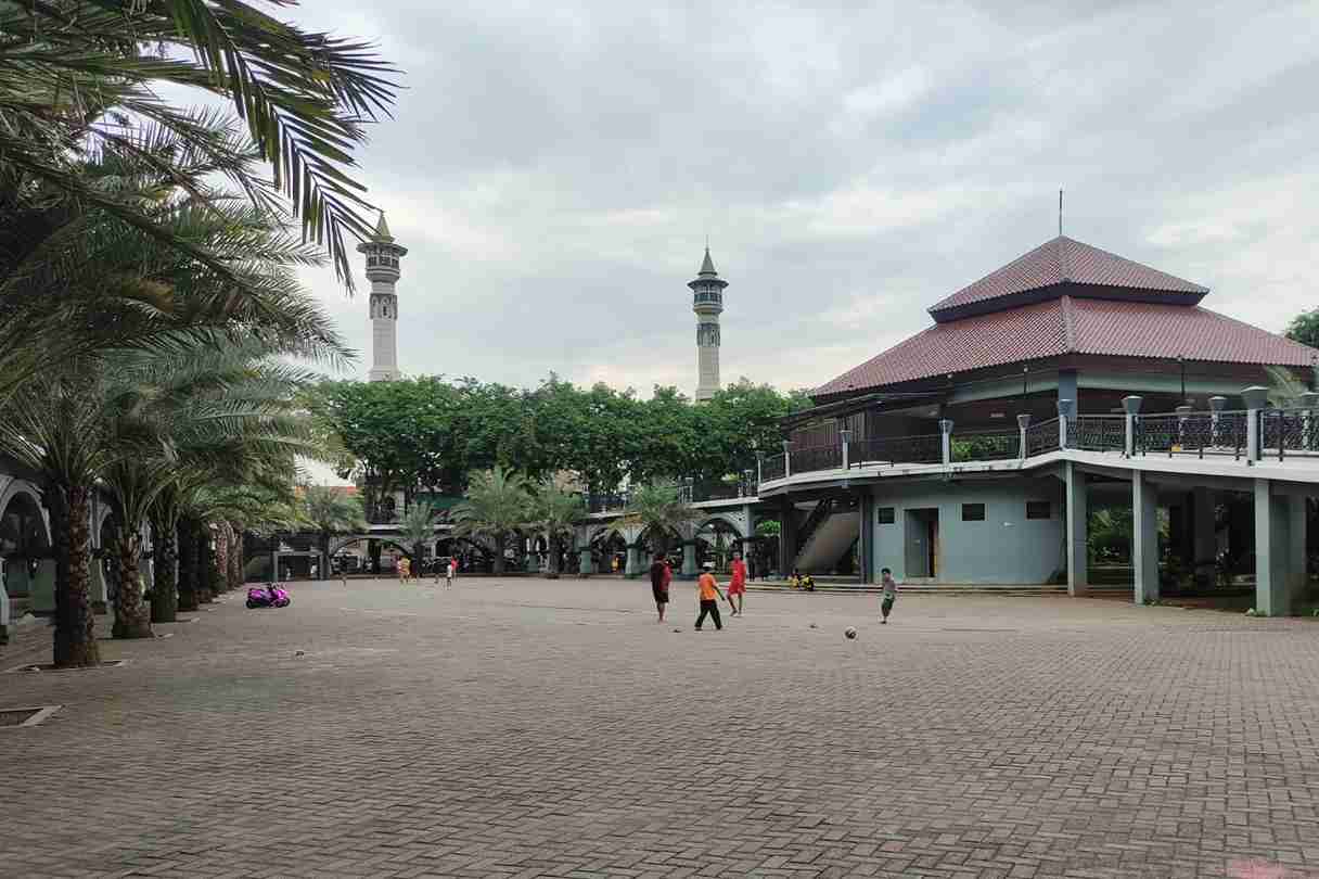 Suasana Alun-alun Gresik. Foto: NUGres