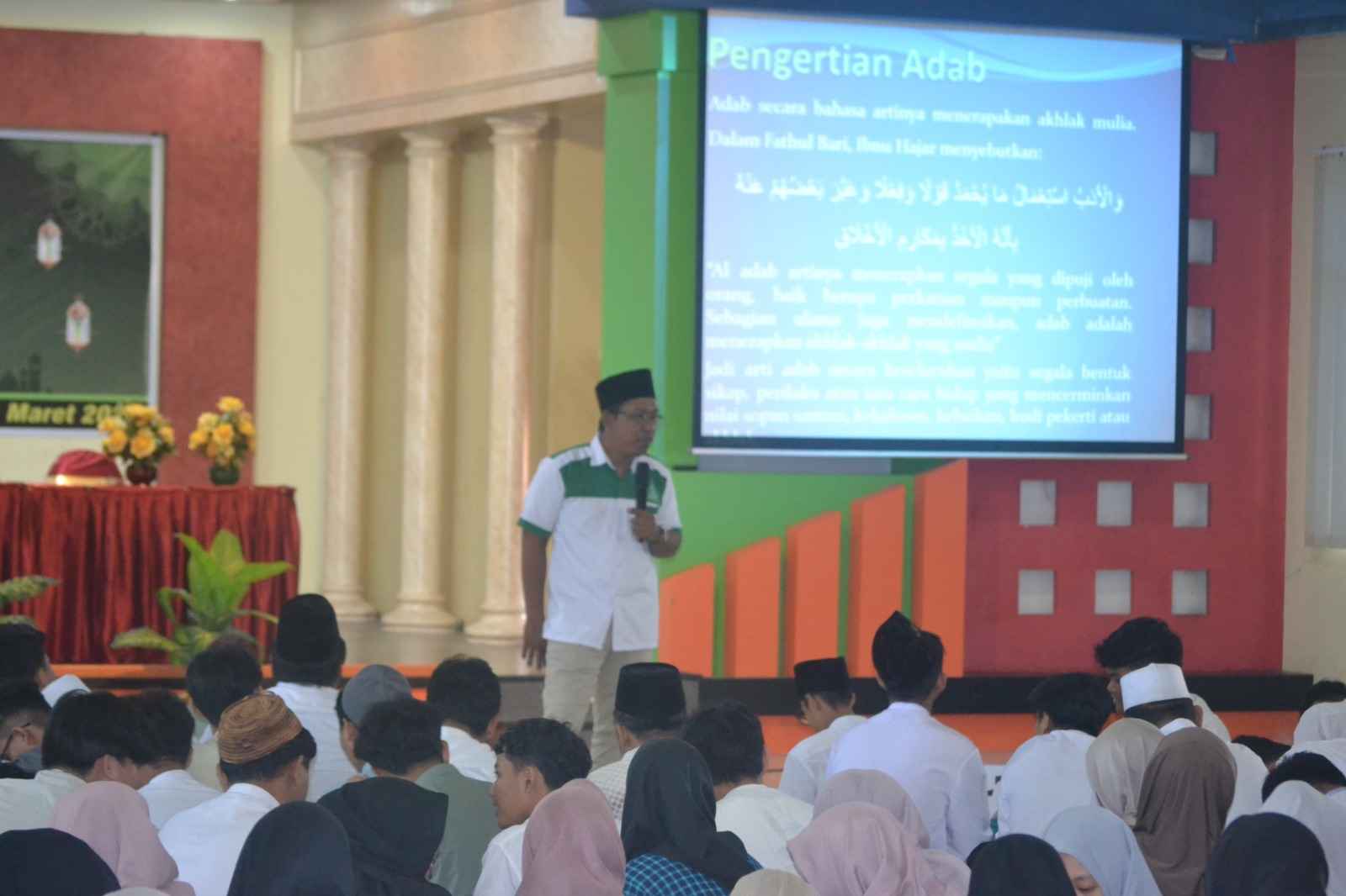 Pimpinan Cabang Gerakan Pemuda Ansor Gresik mengajak peserta didik memahami dan mendalami akhlaqul karimah di tengah zaman yang terus melesat dan berkembang. Foto: dok SMANU 1 Gresik/NUGres