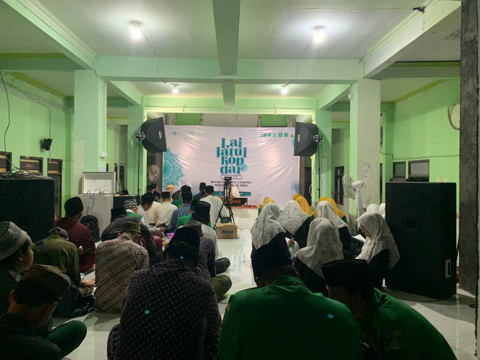 Suasana Lailatul Kopdar Perdana MWCNU Bungah, Rabu (13/3/2024) malam. Foto: LTN MWCNU Bungah/NUGres