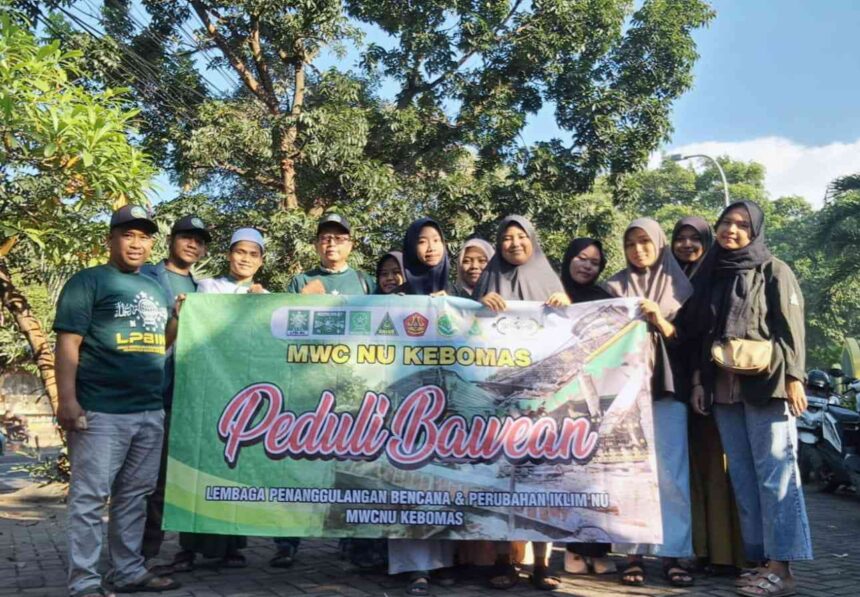 Sejumlah pegiat LPBI MWCNU bersama PAC IPNU IPPNU Kebimas menggalang solidaritas peduli Bawean, Sabtu (30/3/2024). Foto: dok LPBI MWCNU Kebomas/NUGres