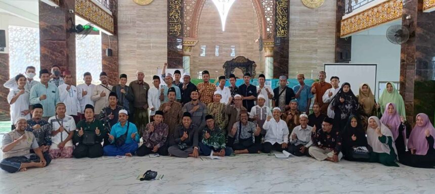 Sejumlah peserta Seminar Kemasjidan dan Kajian Hukum diselenggarakan oleh LTMNU dan LBMNU Cabang Gresik, Sabtu (23/3/2024). Foto: dok PC LTMNU Gresik/NUGres