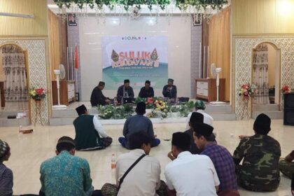 Lembaga Seni Budaya Muslimin Indonesia (Lesbumi NU) Gresik menggelar Suluk Kebudayaan ke-3 mengusung wirid, hizib, wifiq, dan rajah, Selasa (19/3/2024). Foto: dok Lesbumi NU Gresik/NUGres