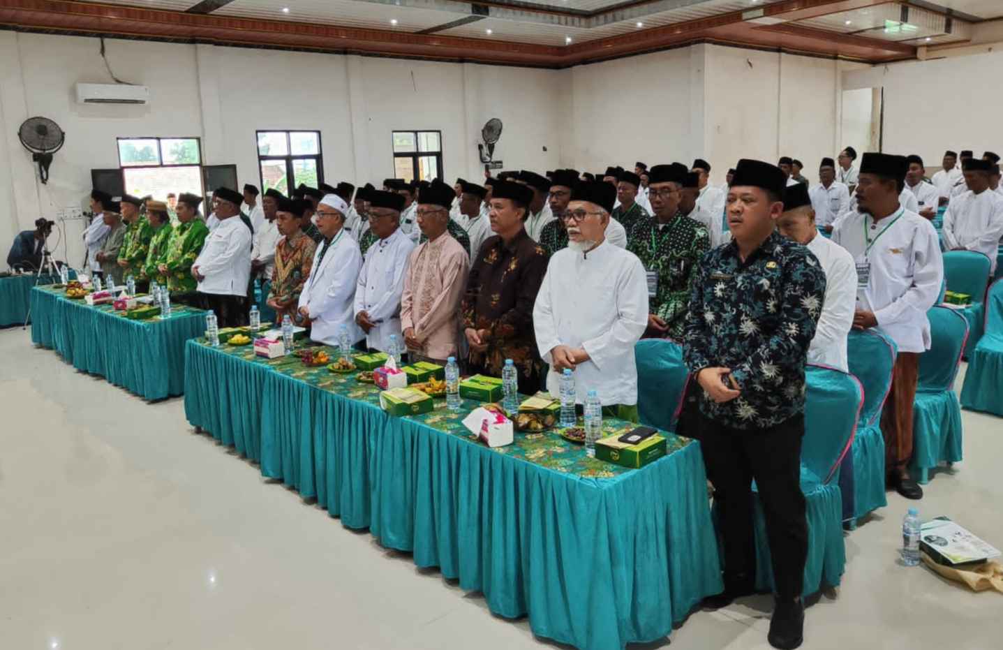 Undangan dan Peserta Konferensi XIII MWCNU Dukun, pada Kamis (7/3/2024). Foto: dok Panitia Konferesi XIII MWCNU Dukun/NUGres