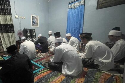 Istighosah dan Manaqib Meriahkan Ulang Tahun Anggota PR IPNU IPPNU Tanggulrejo Manyar Gresik. Foto: dok PR IPNU IPPNU Tanggulrejo/NUGres