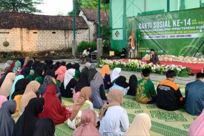 Mengisi bulan Ramadhan 1445 Hijriah, Pimpinan Ranting (PR) IPNU IPPNU Pereng Kulon Bungah Gresik, menggelar bakti sosial santunan anak yatim dan fakir miskin, Ahad (31/3/2024). Foto: dok PR IPNU IPPNU Pereng Kulon/NUGres