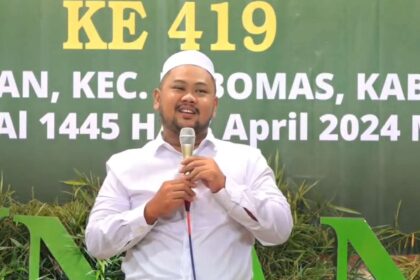 Bupati Gresik H Fandi Akhmad Yani saat menyampaikan sambutan majelis Haul ke-419 kanjeng Sunan Prapen. Foto: tangkapan layar YouTube PAC Ansor Kebomas/NUGres