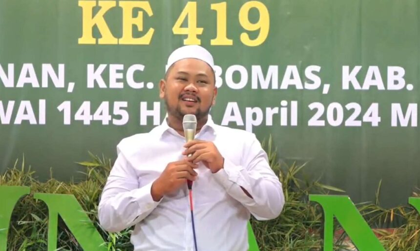 Bupati Gresik H Fandi Akhmad Yani saat menyampaikan sambutan majelis Haul ke-419 kanjeng Sunan Prapen. Foto: tangkapan layar YouTube PAC Ansor Kebomas/NUGres