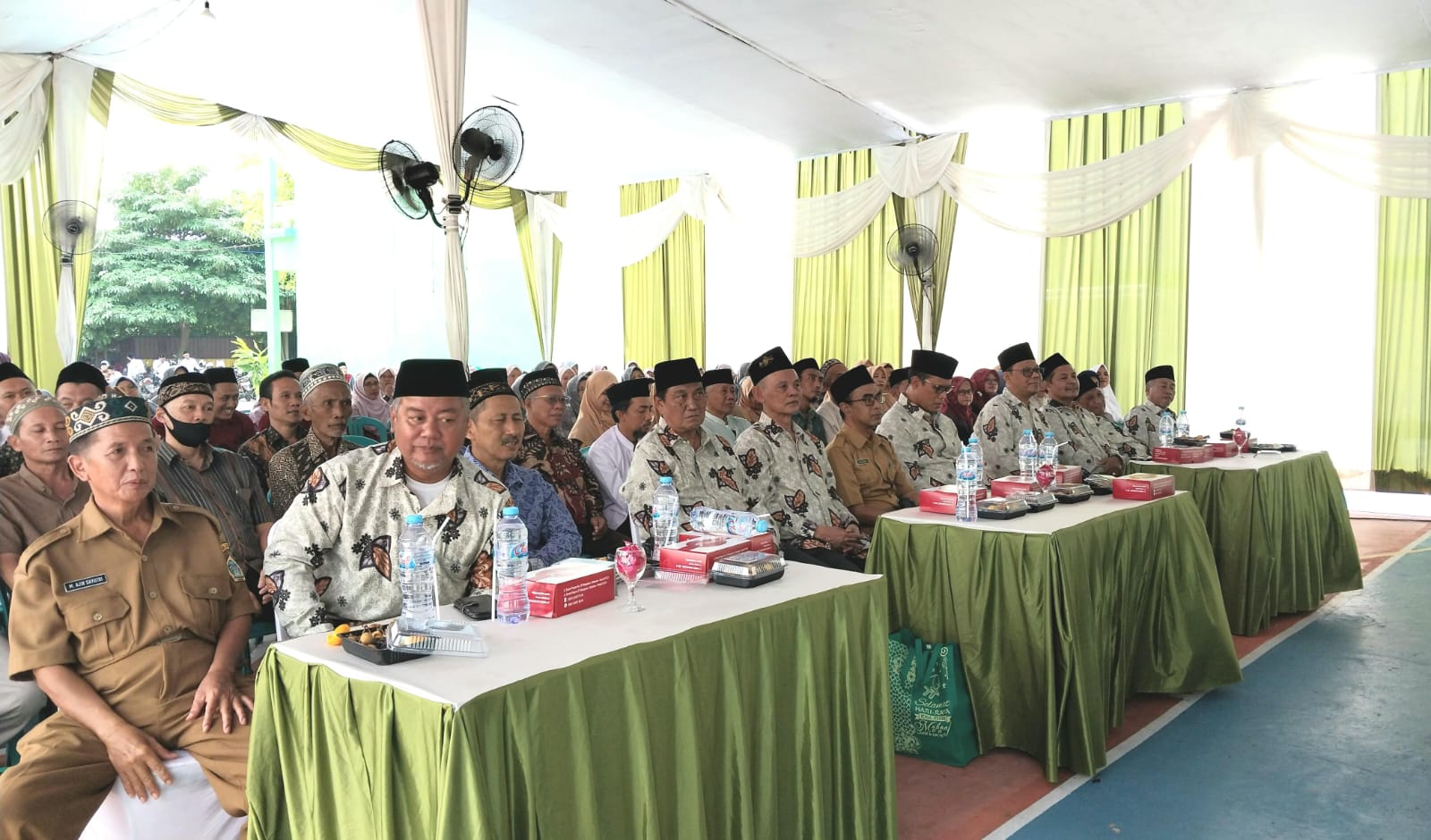 Halal Bihalal BP3MNU YAMSI Kebomas Gresik nampak dihadiri tokoh masyarakat dan Pemerintah kelurahan/desa sekitar. Foto: dok BP3MNU YAMSI Kebomas/NUGres