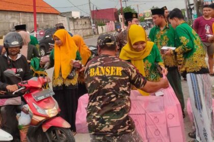 Serunya War Takjil Ala Pelajar NU Cerme Gresik. Foto: dok PAC IPNU IPPNU Cerme/NUGres