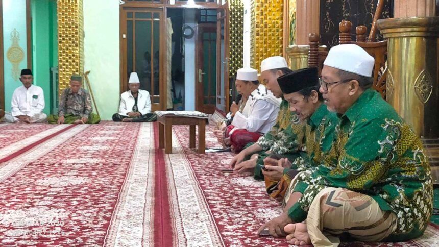 Dengan nuansa Halal Bihalal, Lailatul Ijtima' MWCNU Bungah berlangsung di Ranting NU Gumeng, Sabtu (27/4/2024). Foto: dok LTN MWCNU Bungah/NUGres