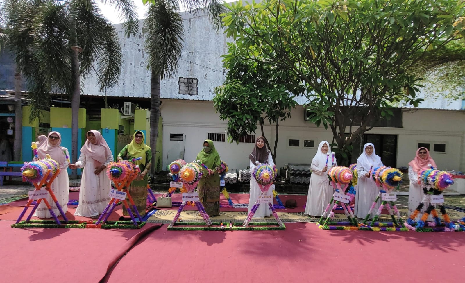 Turut menghadiri acara ketua Pimpinan Cabang Muslimat NU Kabupaten Gresik, Nyai Hj Aliyah Ghozali bersama jajarannya. Foto: dok KB-TK Muslimat NU 292 Istiqlaliyah Manyar/NUGres