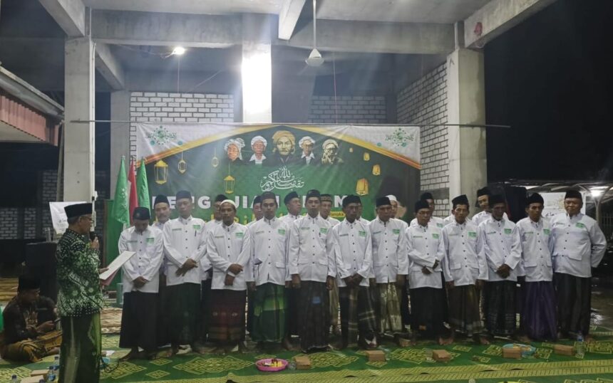 Pelantikan Pengurus Ranting Nahdlatul Ulama Petiyintunggal Dukun Gresik masa khidmat 2023 - 2028, Ahad (21/4/2024). Foto: dok PRNU Petiyintunggal/NUGres