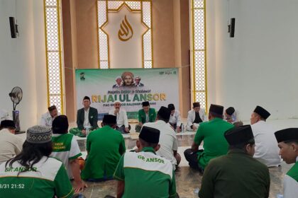 Pimpinan Anak Cabang (PAC) GP Ansor Balongpanggang menggelar rutinan Rijalul Ansor di Masjid KH Robbach Ma'sum, Ahad (31/3/2024). Foto: dok PAC GP Ansor Balongpanggang/NUGres