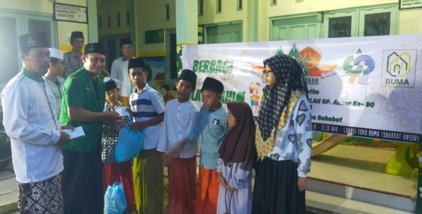 Tasyakuran Harlah ke-4 Badan Usaha Milik Ansor (BUMA) "Sahabat Ansor" dengan gelaran santunan anak yatim, Senin (1/4/2024) kemarin. Foto: dok PR GP Ansor Gedangan/NUGres