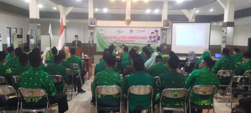 Sambut Hari Pendidikan Nasional 2024, Pimpinan Cabang Persatuan Guru Nahdlatul Ulama Kabupaten Gresik menghelat Halal Bihalal dan Rapat Koordinasi, Rabu (1/5/2024). Foto: dok PC Pergunu Gresik/NUGres