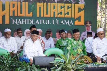 Haul Muassis NU di Gresik berlangsung pada Ahad 26 Mei 2024 di Kediaman almarhum KH Umar Burhan Jl Nyai Ageng Arem-arem Kelurahan Pekelingan, Kecamatan Gresik Kabupaten Gresik. Foto: NUGres