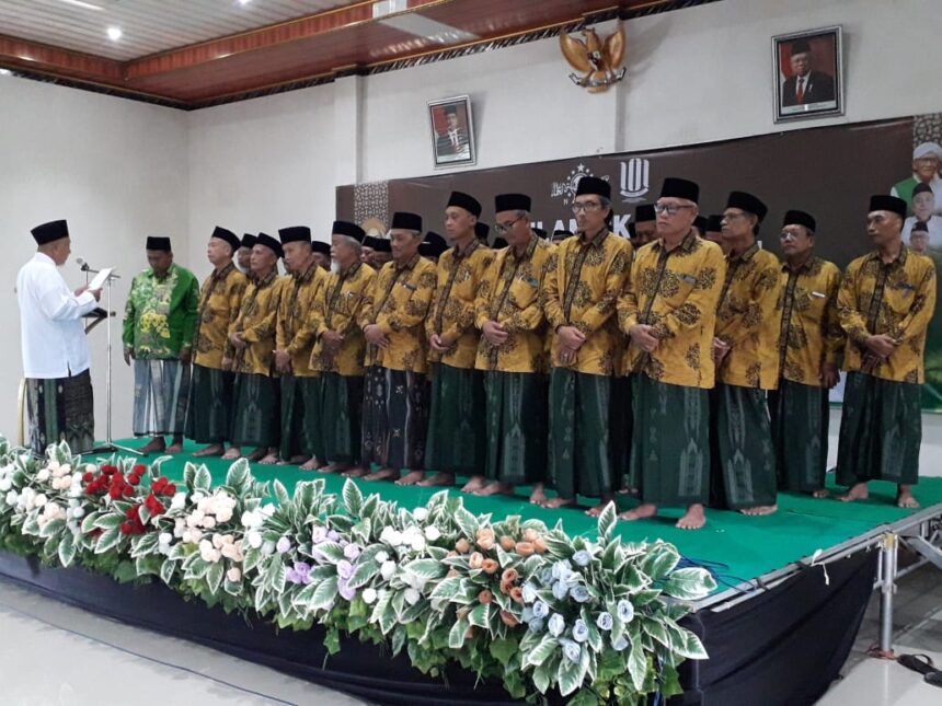 Pelantikan jajaran pengurus Majelis Wakil Cabang Nahdlatul Ulama Dukun (MWCNU Dukun) masa khidmat 2024 - 2029, Kamis (9/5/2024). Foto: dok MWCNU Dukun/NUGres