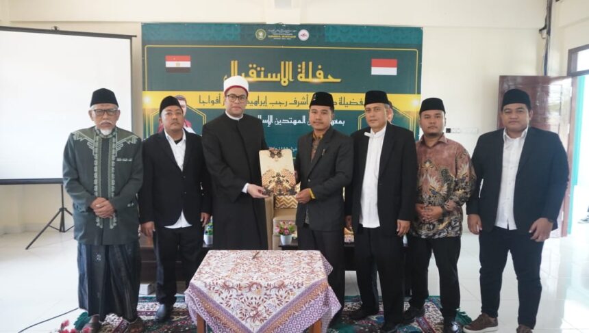 Gandeng Afwaja Center, Gus Jazil ingin Santri Ponpes Sunanul Muhtadin Gresik Mudah Kuliah di Mesir. Foto: dok Ponpes Sunanul Muhtadin/NUGres