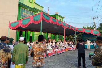 Pelepasan Calon Jamaah Haji (CJH) KBIHU MWCNU Dukun di Kantor MWCNU Dukun, Ahad (2/6/2024). Foto: Syafik Hoo/NUGres