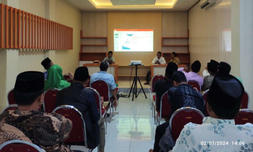 Rapat koordinasi persiapan Musyawarah Kerja Cabang ke-II PCNU Gresik, Selasa (2/7/2024). Foto: NUGres