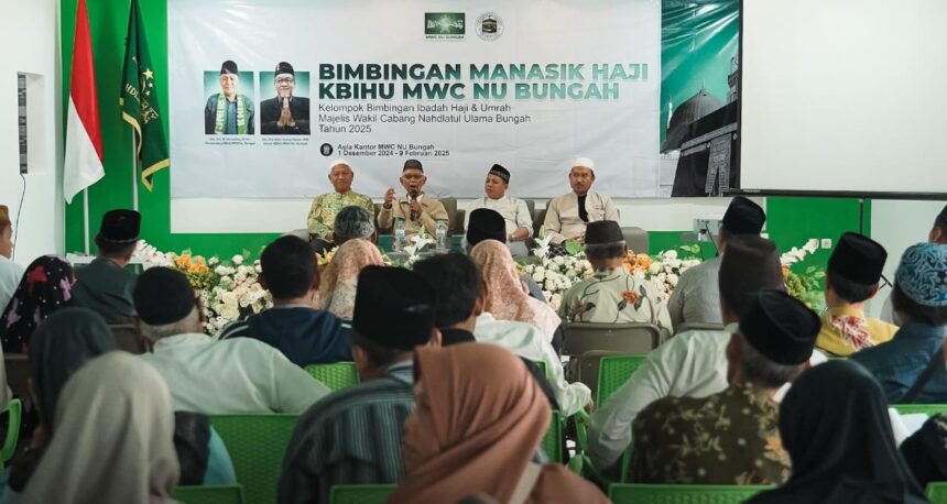Peresmian Aula KH Hasyim Asy'ari Gedung MWCNU Bungah pada Ahad 1 Desember 2024, tak hanya dihadiri oleh jajaran MWCNU Bungah, tetapi juga oleh lebih dari 90 calon jamaah haji tengah mengikuti manasik haji perdana yang diselenggarakan oleh Kelompok Bimbingan Ibadah Haji dan Umrah (KBIHU) MWCNU Bungah. Foto: dok LTN MWCNU Bungah/NUGres