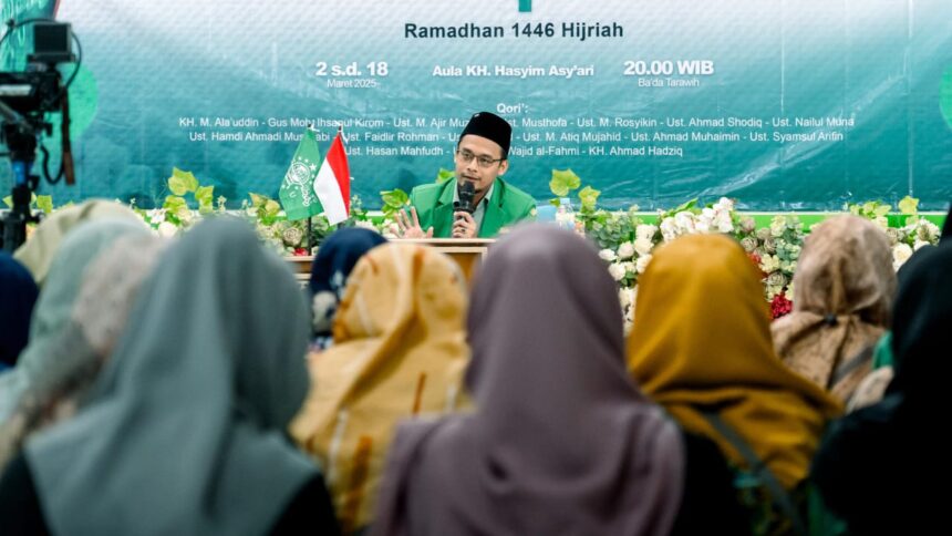 Hari kedua Lailatul Kopdar Ramadan 1446 H MWCNU Bungah, ngaji kitab Al-Misku Al-Faih menghadirkan Qori' Gus Kirom, Senin (3/3/2025) malam. Foto: dok LTN MWCNU Bungah/NUGres