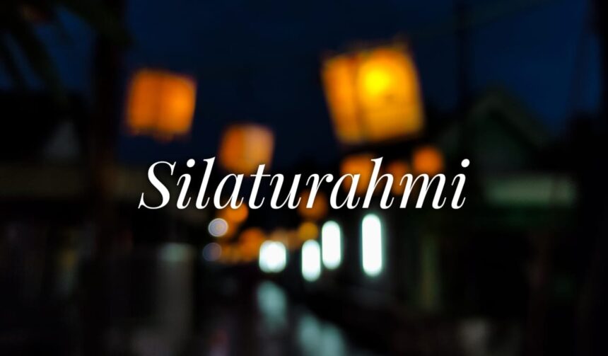 Ilustrasi SILATURAHMI: Lorong jalan dalam sebuah perkampungan dan Damar Kurung yang menyala. Foto: NUGres