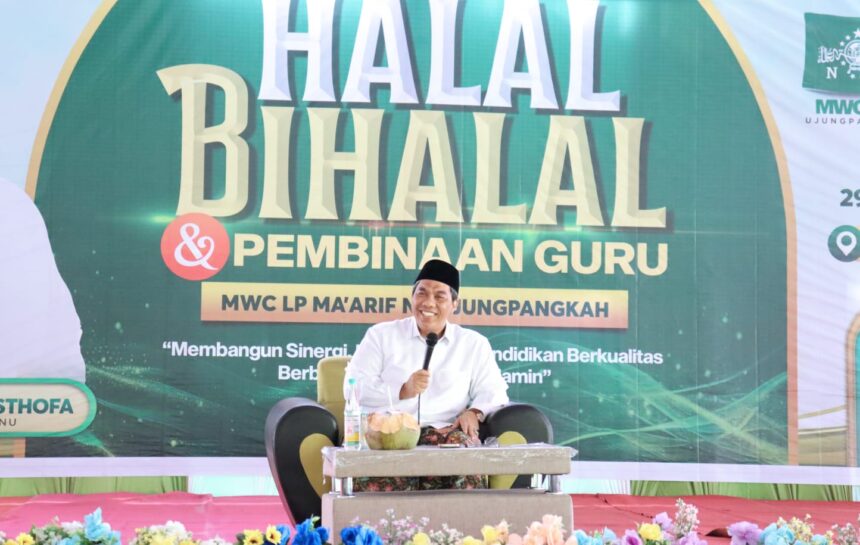 Wakil Ketua Umum PBNU, Dr (HC) KH Zulfa Musthofa menghadiri Halal Bihalal dan Pembinaan Guru Nahdlatul Ulama yang diselenggarakan oleh LP Ma'arif MWCNU Ujungpangkah. Foto: dok LP Ma'arif MWCNU Ujungpangkah/NUGres