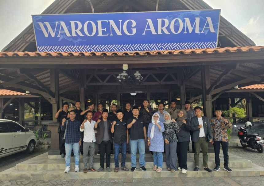 Pimpinan Cabang Gerakan Pemuda Ansor Gresik menggelar pertemuan advokat muda dan ta’aruf pengurus LBH Ansor, Sabtu (10/5/2025). Foto: dok LBH Ansor Gresik/NUGres