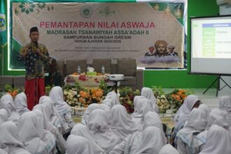 Ratusan murid MTs Assa'adah II Bungah dan pemantapan Foto: ist/NUGres