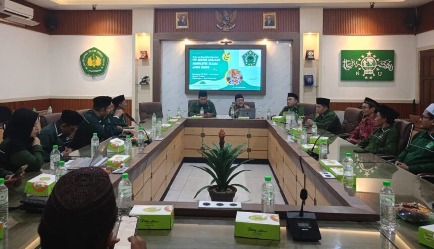 Pimpinan Wilayah (PW) Ikatan Sarjana Nahdlatul Ulama Jawa Timur (ISNU Jatim) melaksanakan Turba menyapa Pimpinan Cabang ISNU se-Pantura Barat, Jumat (9/5/2025). Foto: dok PW ISNU Jatim/NUGres