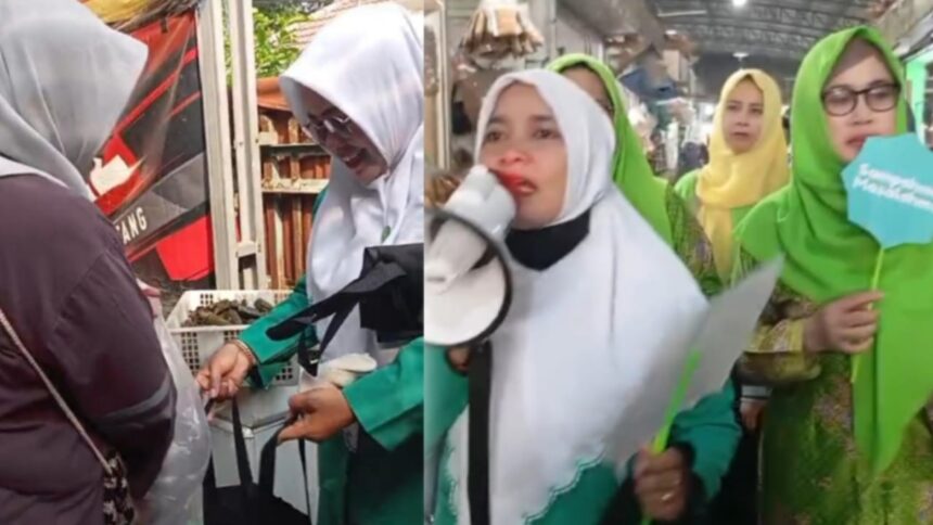 Kader Fatayat NU Gresik Gelar Aksi “Grebek Kantong Plastik” Sambut Hari Lingkungan Hidup Sedunia, Kamis (5/6/2024). Foto: dok PC Fatayat NU Gresik/NUGres