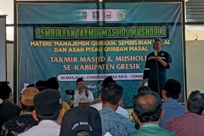 Ketua Pengurus Cabang Lembaga Takmir Masjid Nahdlatul Ulama (LTMNU Gresik), H. Nasichun Amin M.Ag., saat menyampaikan gagasan inovatif mengenai Badan Usaha Masjid Makmur. Foto: dok. LTMNU Gresik/NUGres
