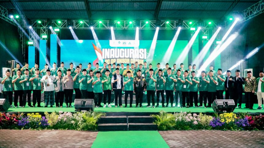 LANGKAH AWAL PERKHIDMATAN. Inaugurasi Pelantikan PC GP Ansor Gresik masa khidmat 2024 - 2028 berlangsung dengan penuh kemeriahan di Kompleks Kantor Bupati Gresik pada Ahad 22 Juni 2025. Foto: dok PC GP Ansor Gresik/NUGres